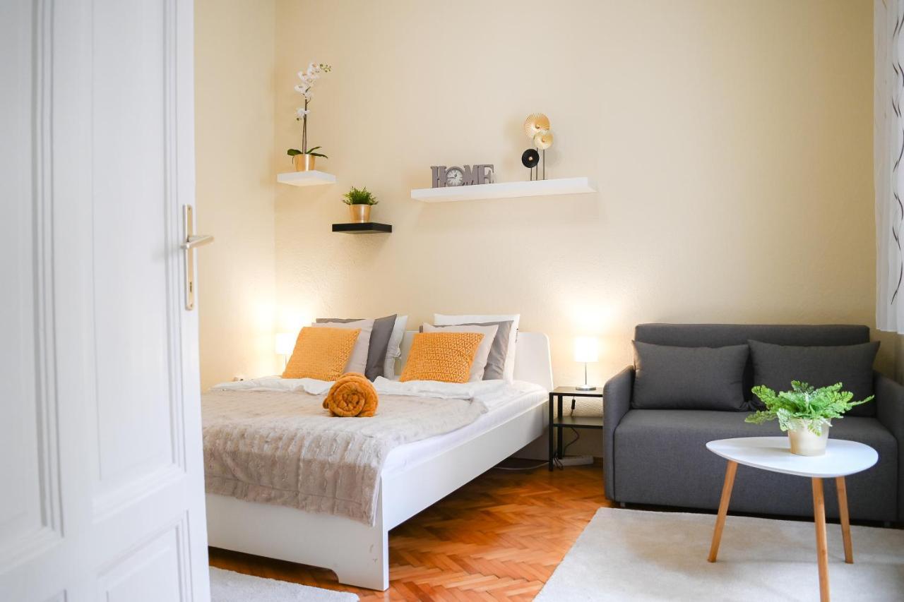 Your In Budapest: Cozy, & Silent Budapeste