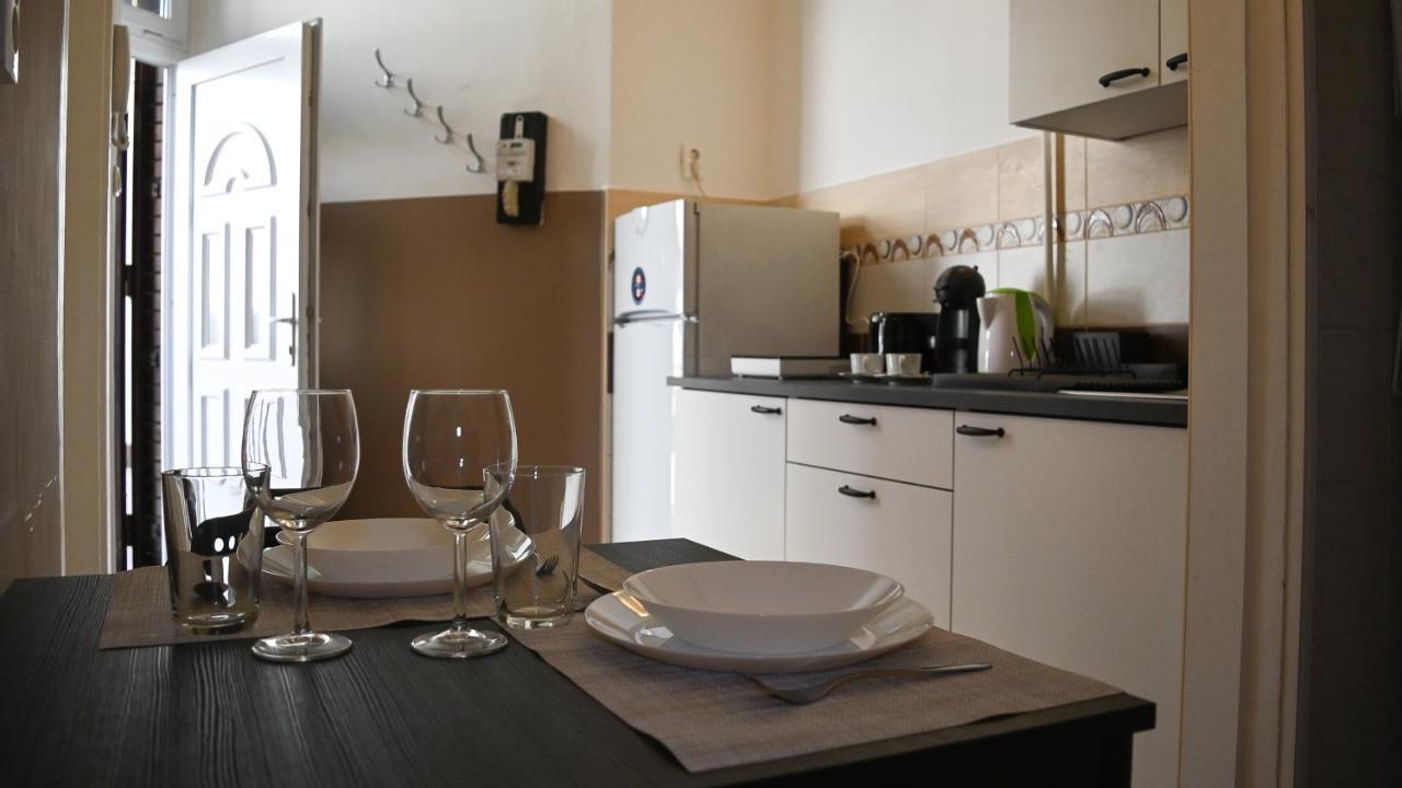 Apartman Your In Budapest: Cozy, & Silent *